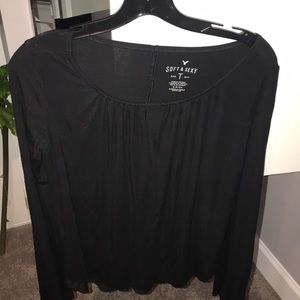 American Eagle long sleeved light weight shirt